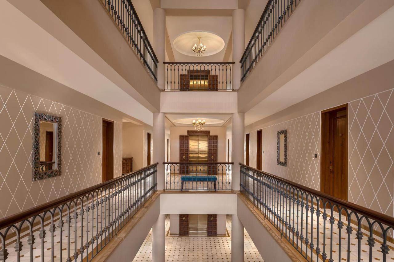 Time Square Resort & Spa Bhudzs Kültér fotó