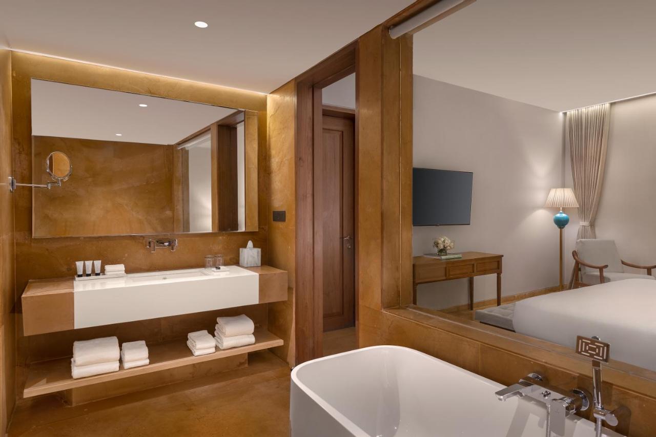 Time Square Resort & Spa Bhudzs Kültér fotó