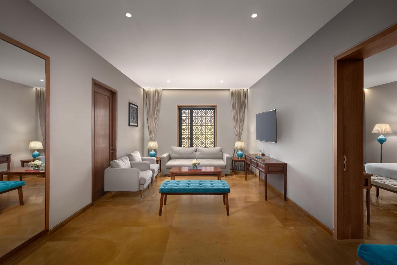 Time Square Resort & Spa Bhudzs Kültér fotó