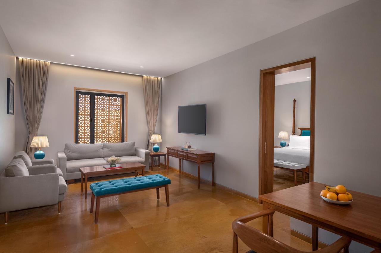 Time Square Resort & Spa Bhudzs Kültér fotó