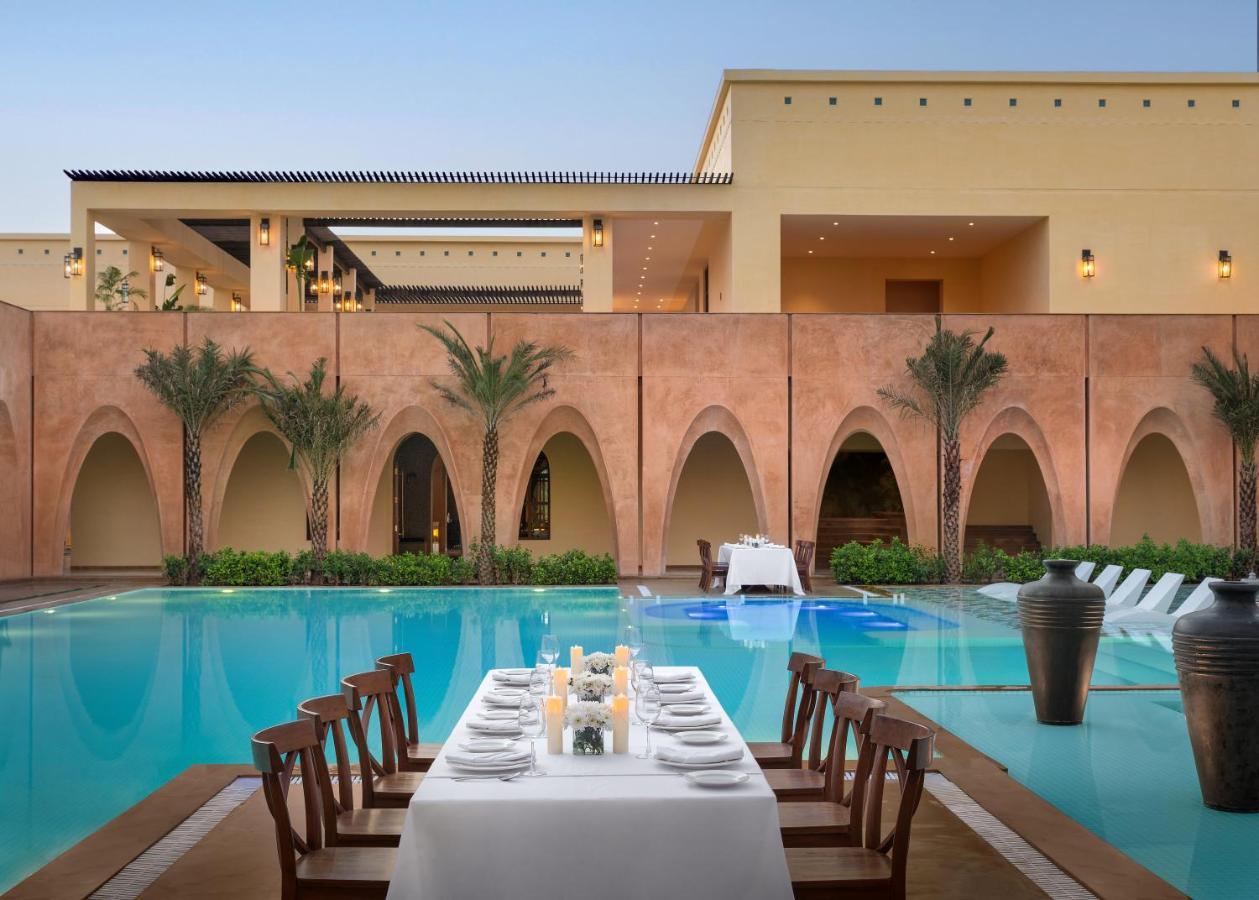Time Square Resort & Spa Bhudzs Kültér fotó