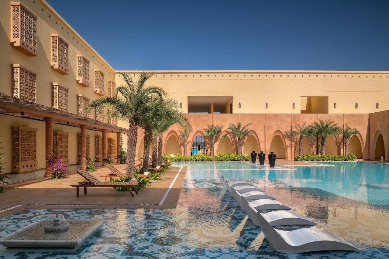 Time Square Resort & Spa Bhudzs Kültér fotó